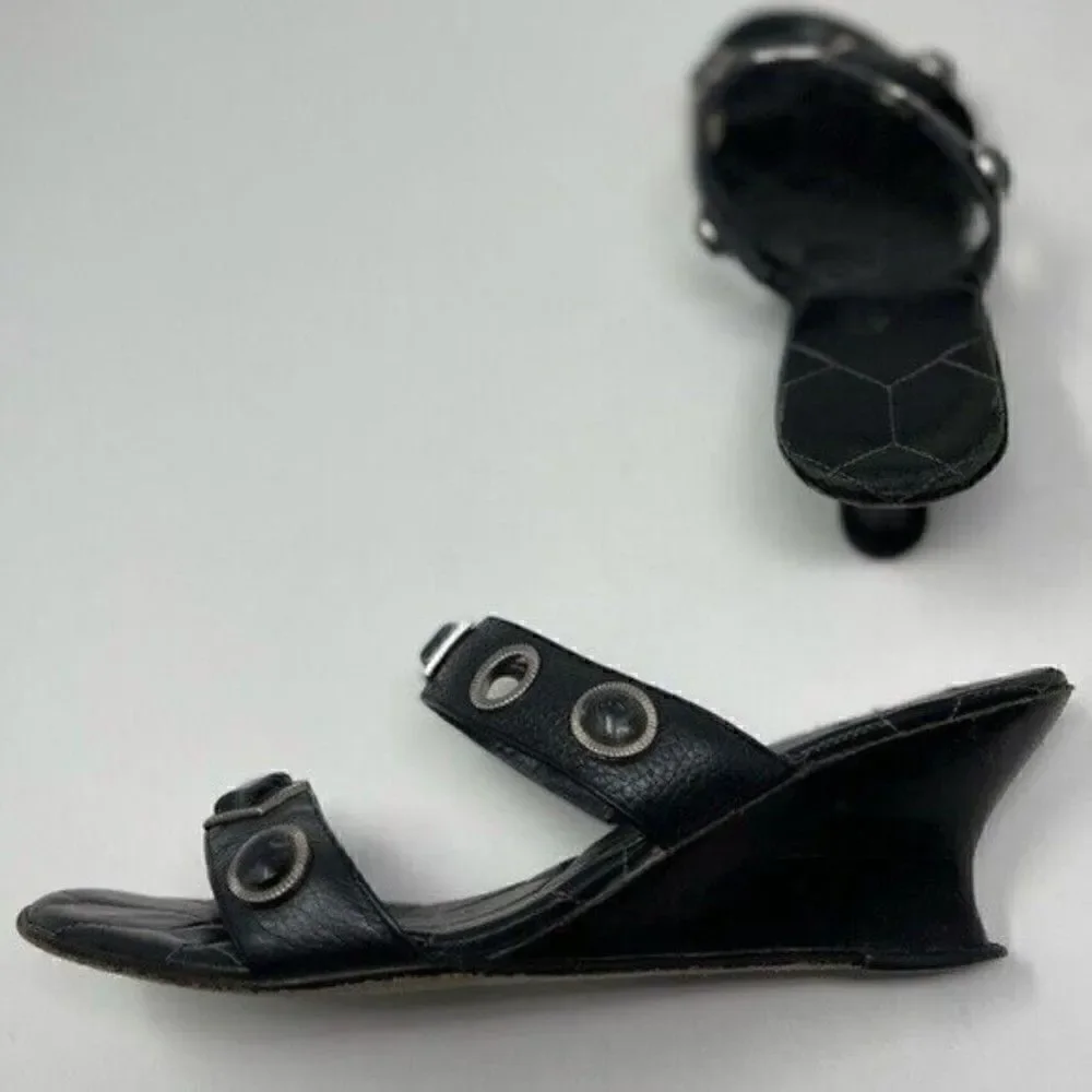 Cole Haan womans Vintage wedged heels 6B BoxS jeweled black leather